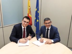 Firma acuerdo PSOE-CS